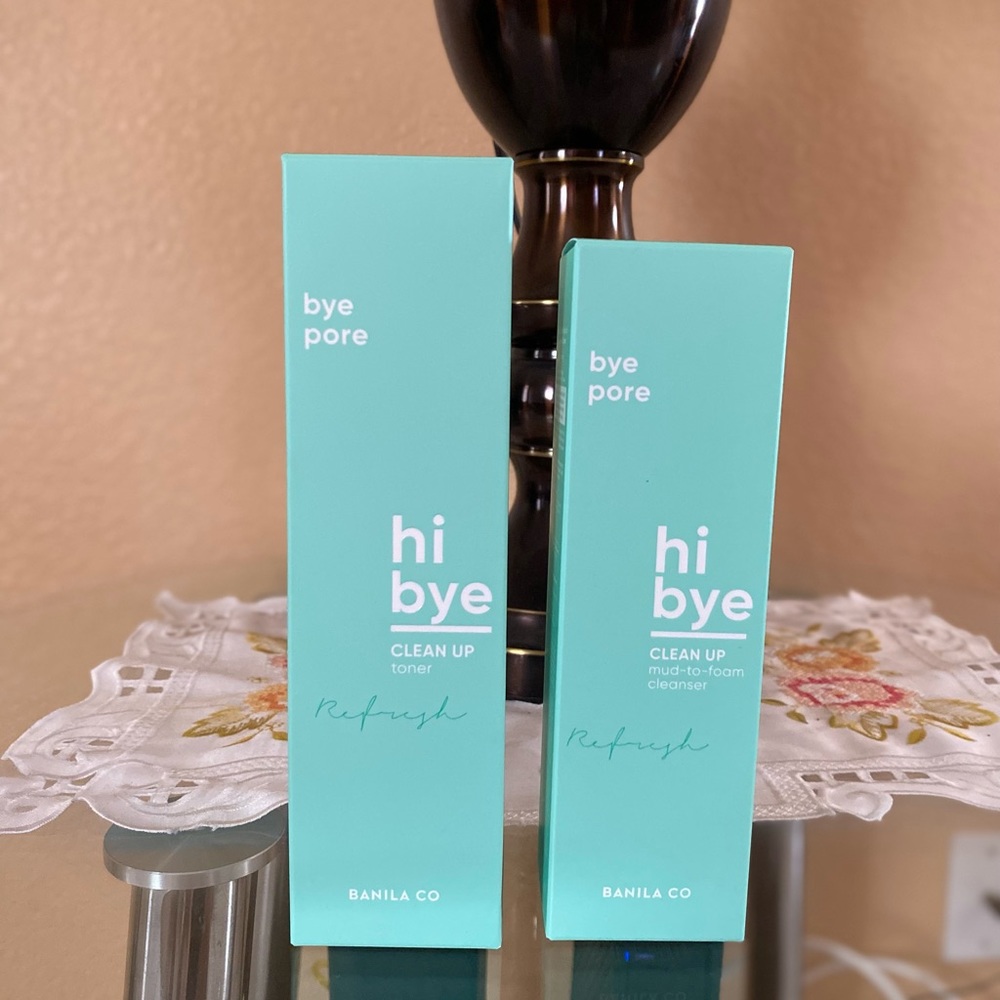 BANILA CO 
Hi Bye Clean up Toner + Hi Bye Clean Up Mud to Foam Cleanser